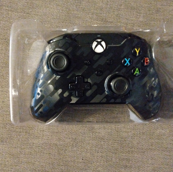 Xbox Controller - Picture 6 of 8